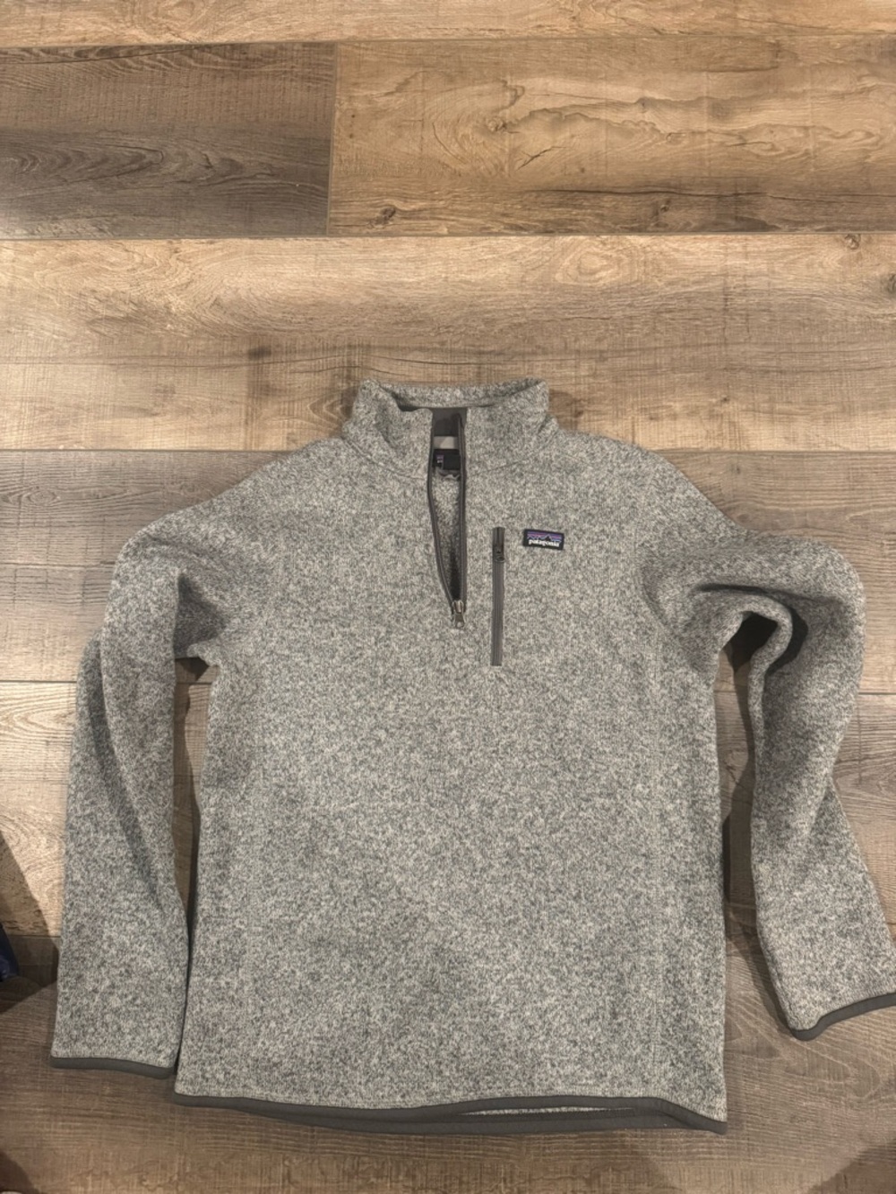 Patagonia Men’s Gray Half-Zip Pullover Fleece